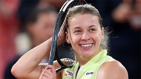  Maja Chwalinska viết nên câu chuyện cổ tích ở Roland Garros
