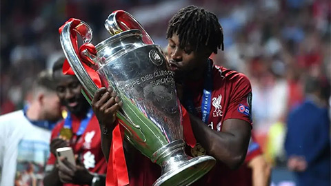  Divock Origi treo giày ở tuổi 31