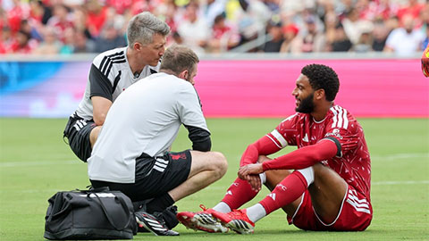  Joe Gomez chấn thương chỉ sau 8 phút, Liverpool báo tin không lành