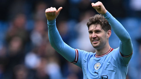  John Stones vẫn quá tốt với Arsenal và Chelsea