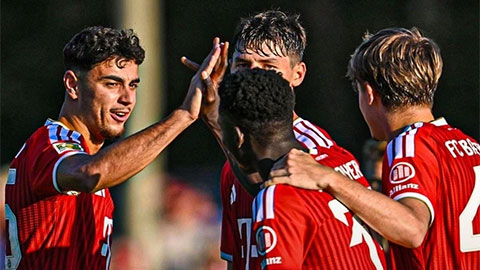  Bayern thắng 15-0, đối thủ gây sốt khi tung... thủ quỹ vào sân