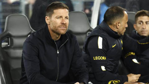  Xabi Alonso cực đau đầu vì Chelsea sở hữu đến 15 hậu vệ