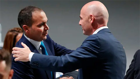  Infantino bị tố tống tiền, FIFA đối mặt khủng hoảng lớn