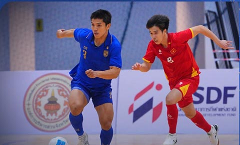 Việt Nam (áo đỏ) đã có một trận đấu tuyệt hay