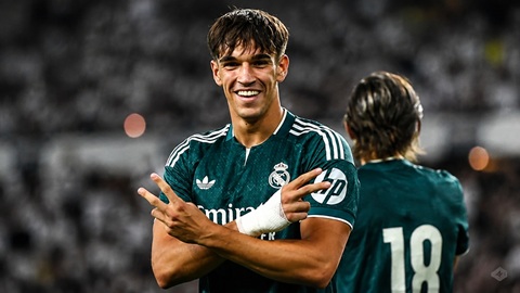  Số 9 mới của Real Madrid khiến Mourinho phát sốt