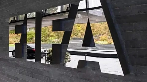 FIFA sa thải sếp lớn sau khi công khai chỉ trích Chủ tịch Infantino