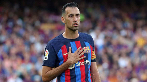  Busquets trở lại Barca, bắt đầu sự nghiệp huấn luyện