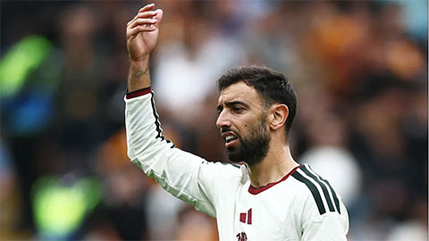  Bruno Fernandes nổi khùng với đồng đội sau trận thua Hull
