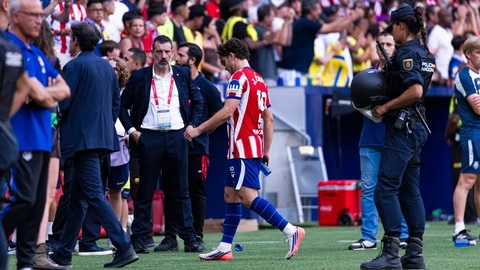 Julian Alvarez đang trải qua những ngày ác mộng tại Atletico. Ảnh: El Desmarque