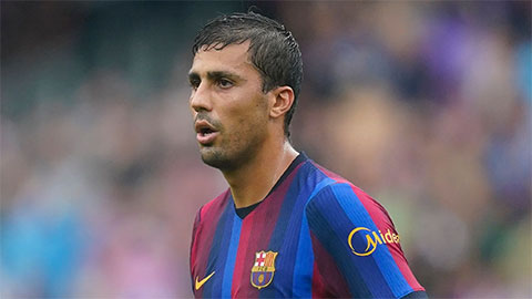  Rodri gặp 'sự cố' đầu tiên tại Barca