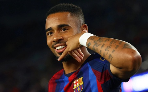 Gabriel Jesus đã phàn nàn về việc bị cô lập trước khi rời sang Barcelona