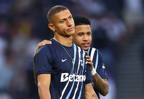 Tiền đạo người Brazil đã bị Tottenham loại khỏi danh sách thi đấu ở Premier League mùa này