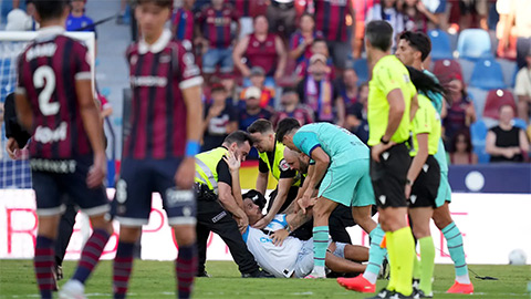  Thảm họa trọng tài ở chiến thắng của Barca