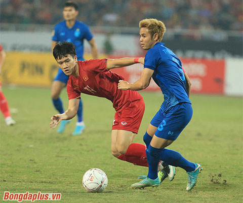 Theerathon Bunmathan lỡ hẹn chạm trán Hoàng Đức và ĐT Việt Nam ở FIFA ASEAN Cup sắp tới - Ảnh: Minh Tuấn 