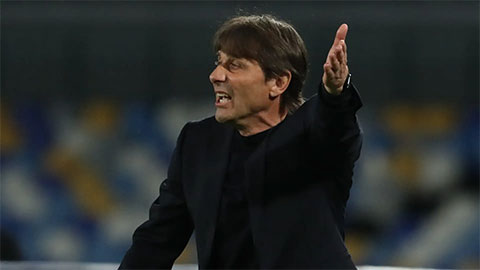Conte lọt vào tầm ngắm của MU