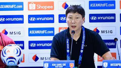 HLV ĐT Việt Nam - ông Kim Sang Sik
