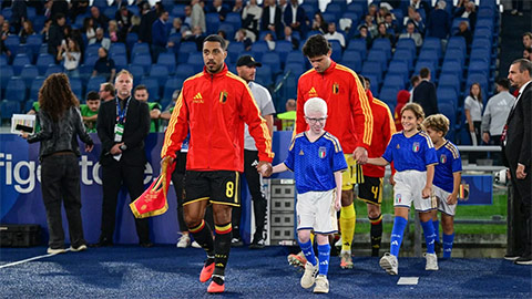 Lammens, Tielemans ghi điểm trong chiến thắng trước Italia