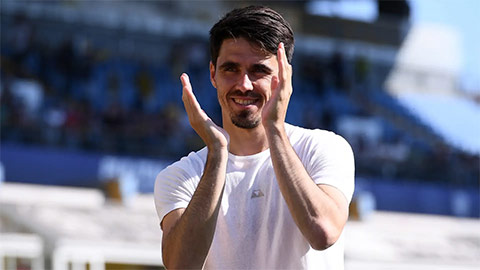  Cựu trợ lý của Arteta bất ngờ chia tay Parma