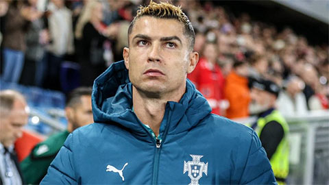  Ronaldo chọc giận Bồ Đào Nha chỉ bằng một nút ‘like’