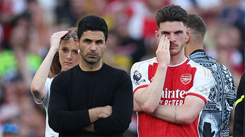  Arsenal trả giá cho canh bạc chuyển nhượng