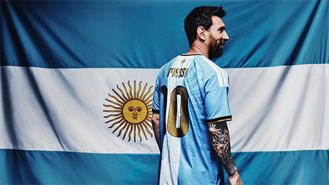  Messi mặc áo đấu đặc biệt trong trận cuối cùng cho Argentina