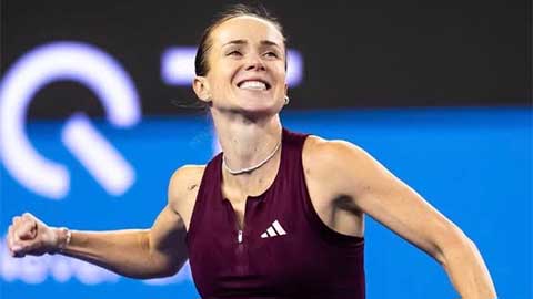  Mỹ nhân quần vợt Ukraine tái hiện kỳ tích của Serena Williams