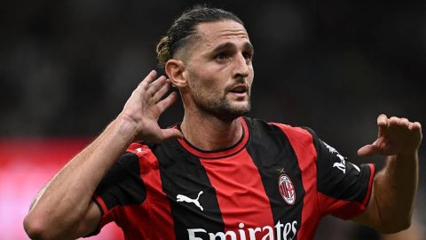  Rabiot hóa thân thành... 3 người, Milan quyết giữ báu vật đến năm 2030