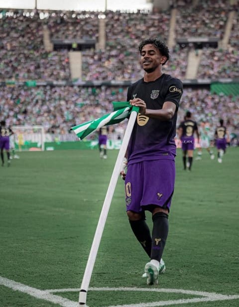 Lamine Yamal và màn trình diễn rực sáng trên sân Betis. Ảnh: Facebook