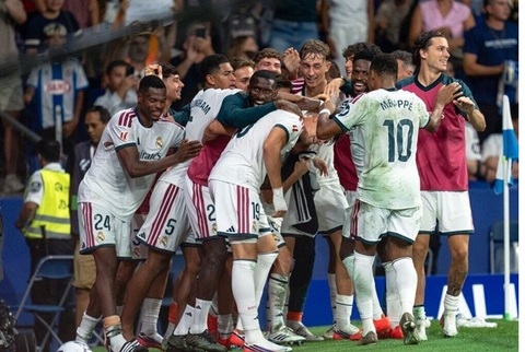 Real Madrid vừa có chiến thắng hủy diệt 4-1 trước Sevilla