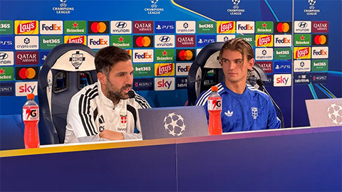  HLV Fabregas nói về khả năng dẫn dắt MU