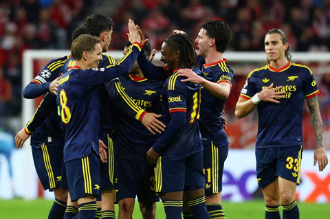 Arsenal cầm hòa Bayern ngay trên sân khách