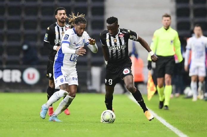  Nhận định Angers vs Troyes 01h45 ngày 20/09: Ưu thế sân bãi