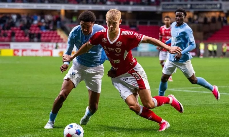 Nhật định phạt góc Malmo vs Kalmar, 00h00  ngày 13/10 - Ảnh 1