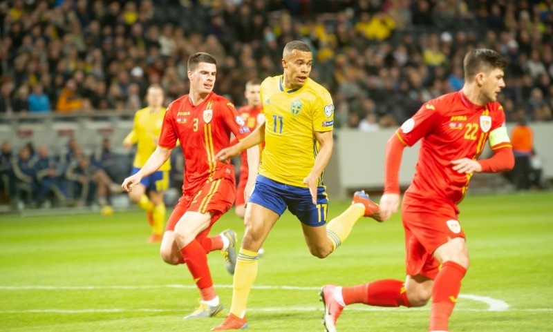 Nhật định phạt góc Thụy Điển vs Romania, 01h45 ngày 26/9 - Ảnh 1