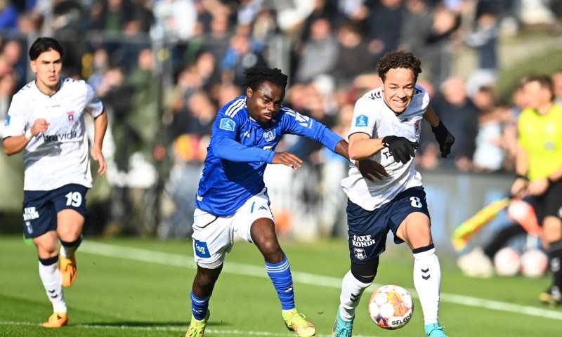 Nhật định phạt góc Aarhus vs Sabah Baku, 23h30 ngày 5/8 - Ảnh 1