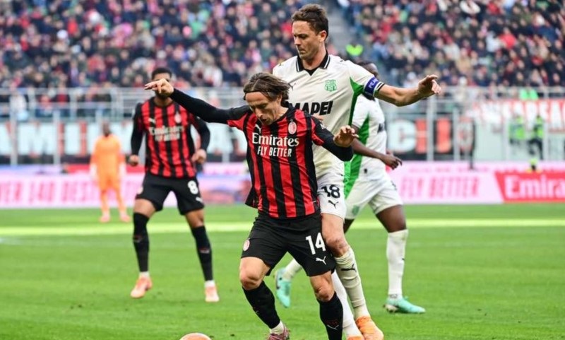 Nhật định phạt góc Sassuolo vs AC Milan, 23h00 ngày 11/10 - Ảnh 1