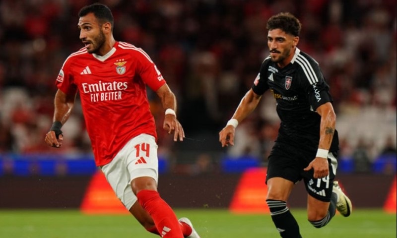 Nhật định phạt góc Casa Pia vs Benfica, 2h15 ngày 18/8 - Ảnh 1