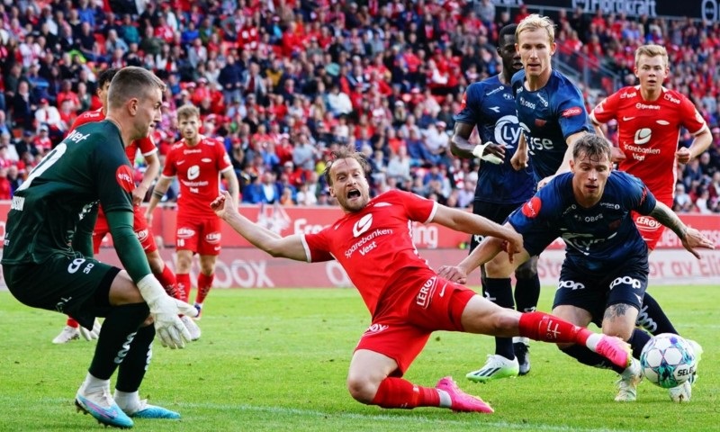 Nhật định phạt góc Brann vs Viking, 00h00 ngày 10/10 - Ảnh 1