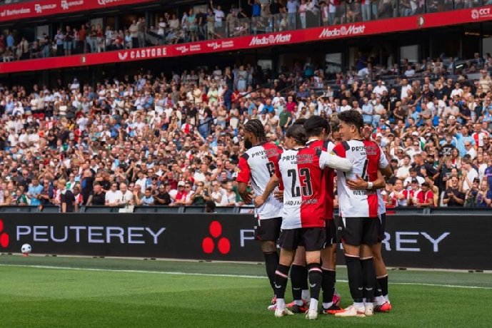  Nhận định Feyenoord vs AZ Alkmaar 23h45 ngày 10/10: Khách bất ổn