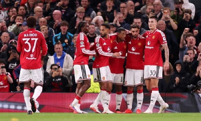  Nhật định phạt góc Como vs MU, 23h45 ngày 21/10
