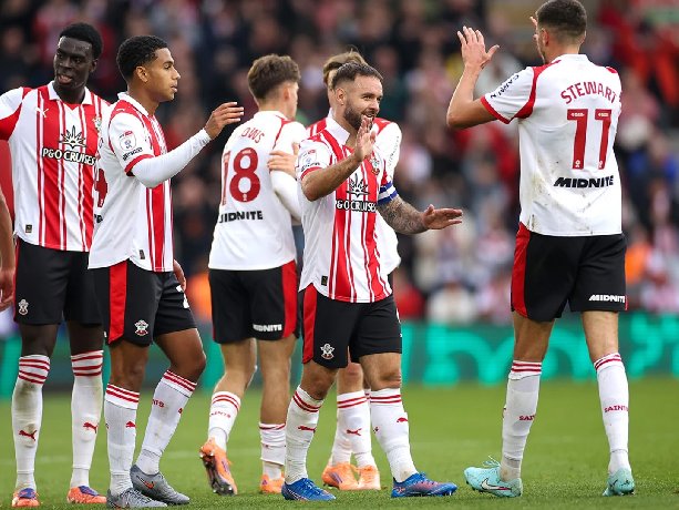  Nhận định Norwich vs Southampton 01h45 ngày 15/10: Đại chiến tại Carrow Road