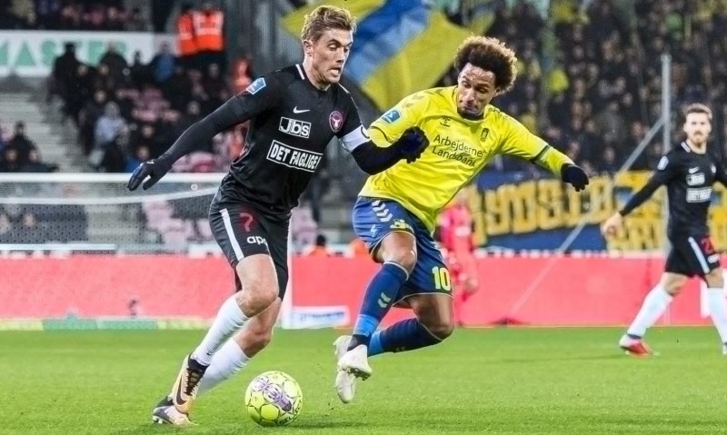 Nhật định phạt góc Midtjylland vs Brondby, 00h00 ngày 15/9 - Ảnh 1