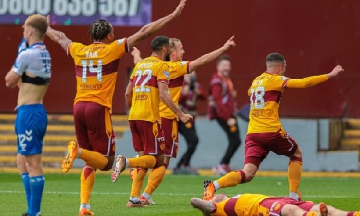  Nhật định phạt góc Motherwell vs Freiburg, 1h30 ngày 21/8