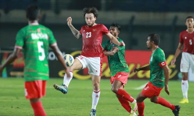 Nhật định phạt góc Indonesia vs Bangladesh, 18h30 ngày 1/10 - Ảnh 1