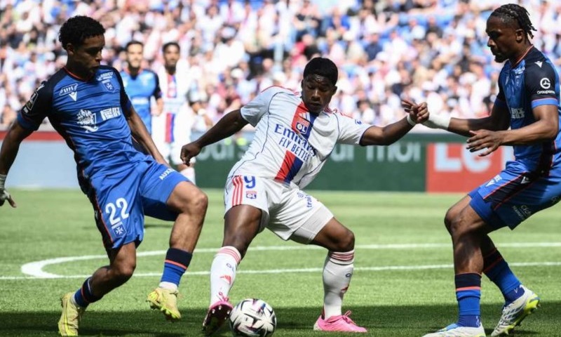 Nhật định phạt góc Lyon vs Auxerre, 0h00 ngày 5/9 - Ảnh 1