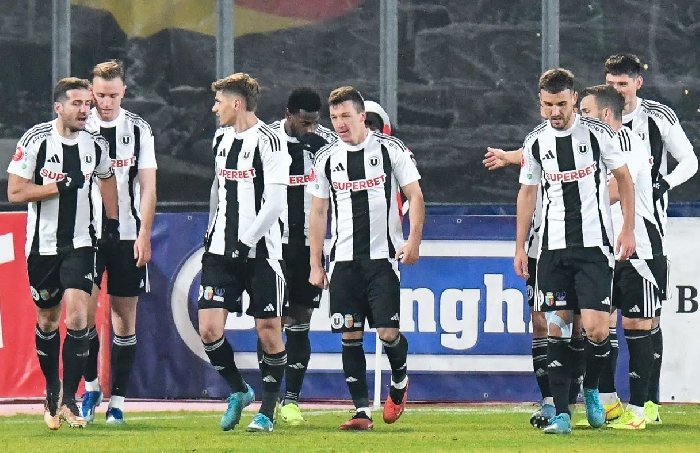  Nhận định CFR Cluj vs Universitatea Cluj 00h30 ngày 9/10: Rực lửa Derby