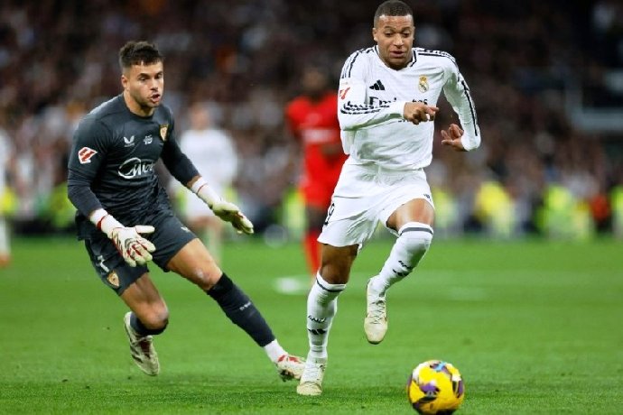  Nhận định Real Madrid vs Sevilla 02h00 ngày 19/10: Chỉ một là đủ