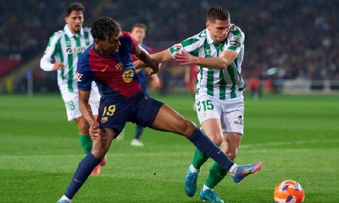  Nhật định phạt góc Real Betis vs Barcelona, 23h30  ngày 17/10